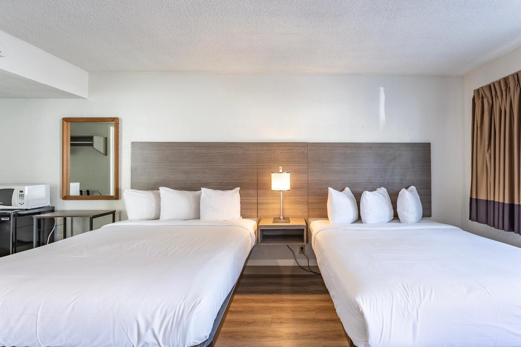 Coastal Breeze Inn Морро Бей Экстерьер фото