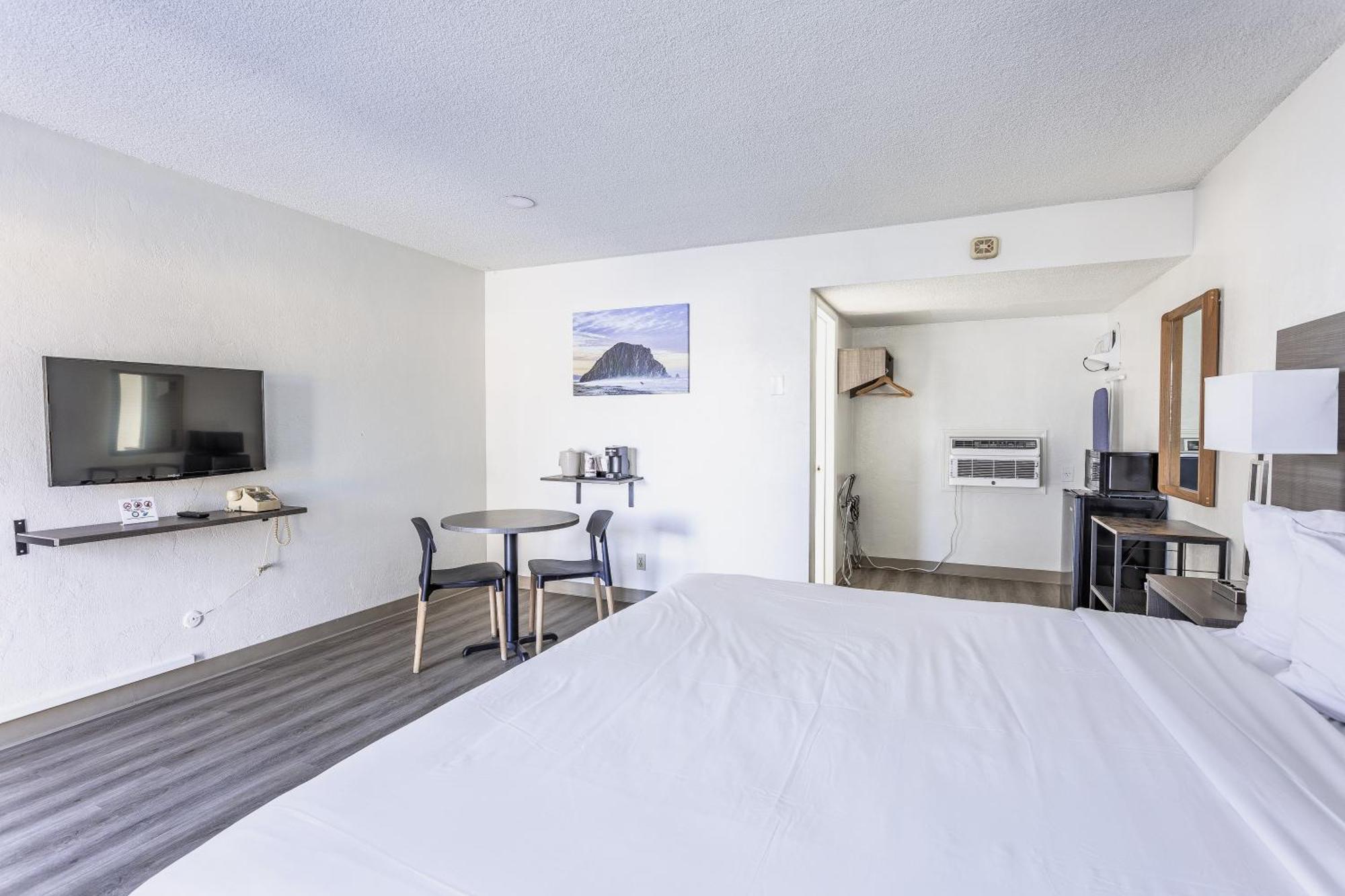 Coastal Breeze Inn Морро Бей Экстерьер фото