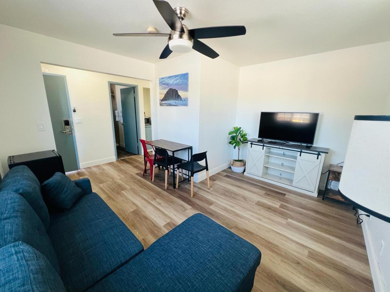 Coastal Breeze Inn Морро Бей Экстерьер фото